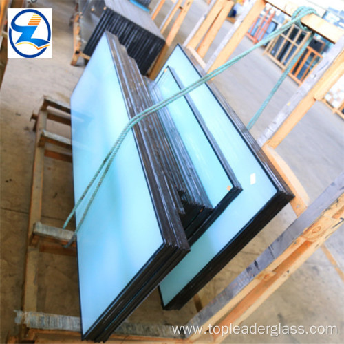 Triple glazed insulated glass for building Windows